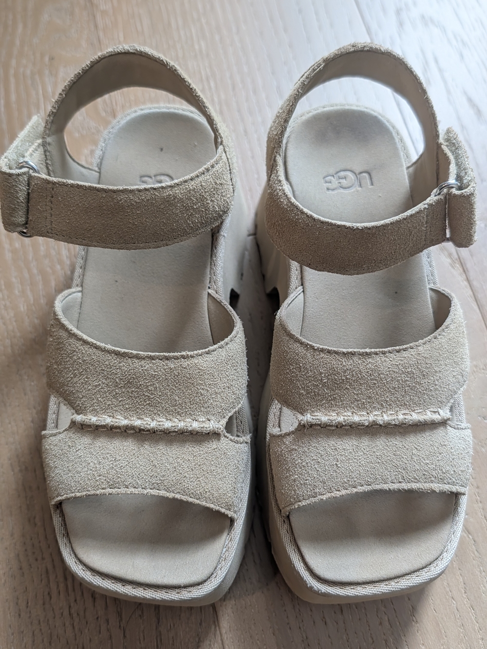 UGG Women’s Tan Suede Platform Sandals - Picture 2 of 13